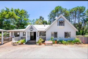 Location, Location, Location!, North Tamborine